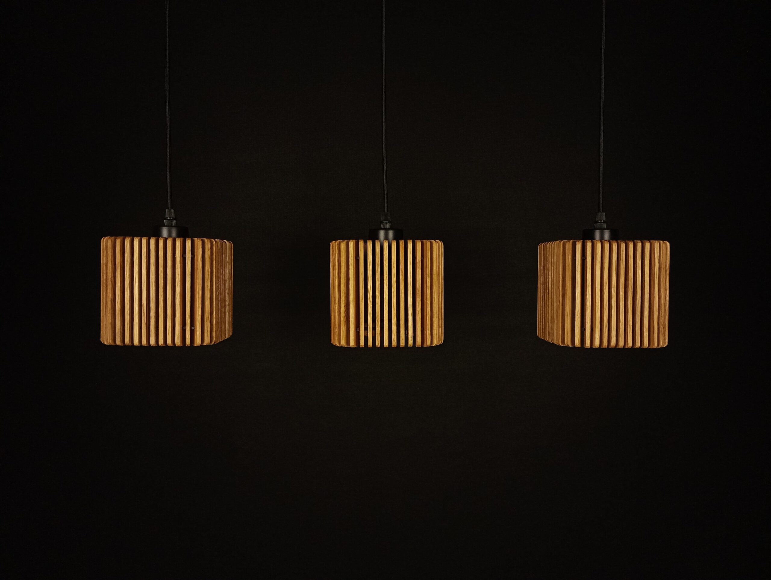 Lampa potrójna kwadraty małe w linii - obrazek 2