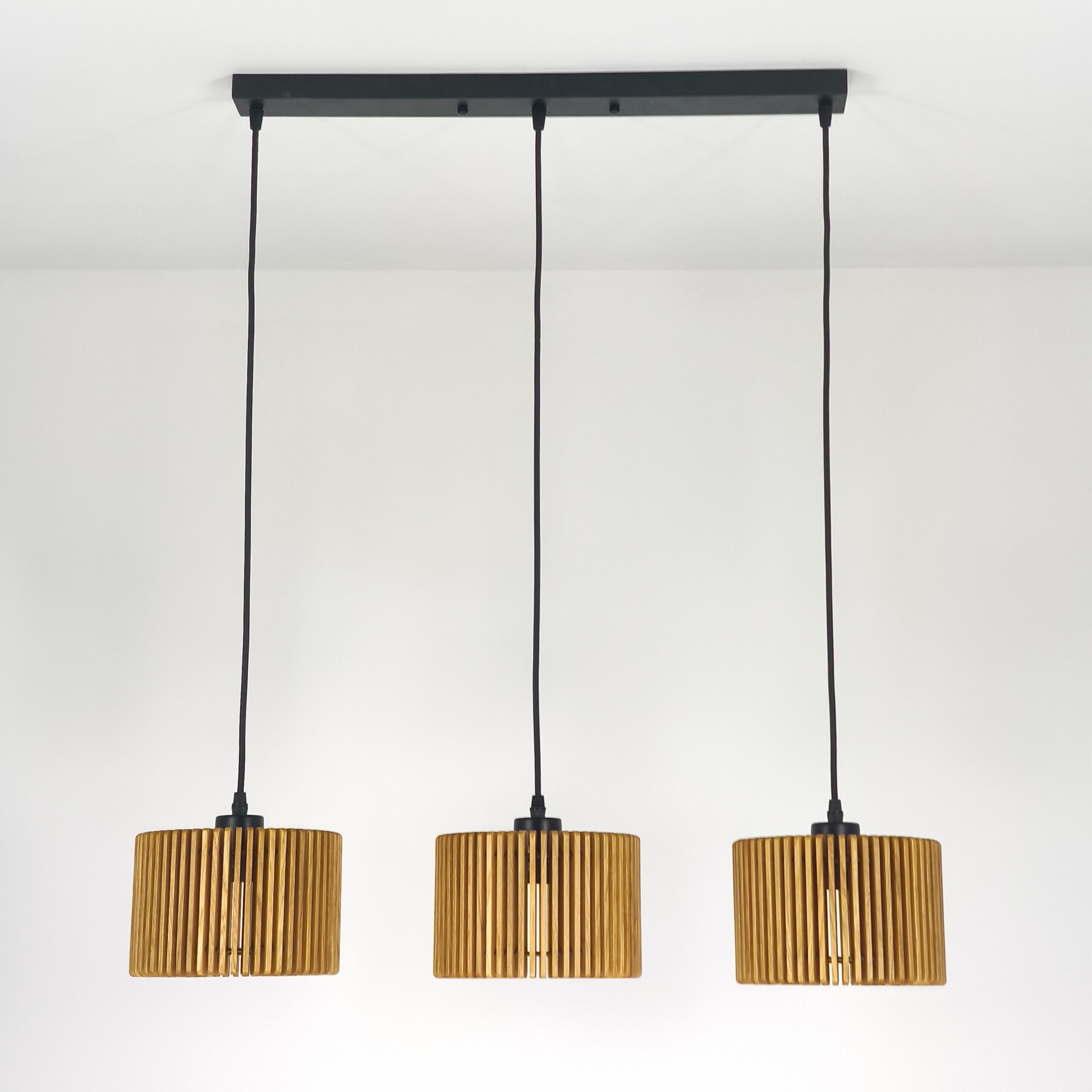 Lampa drewniana potrójna okręgi 20cm w linii - obrazek 4