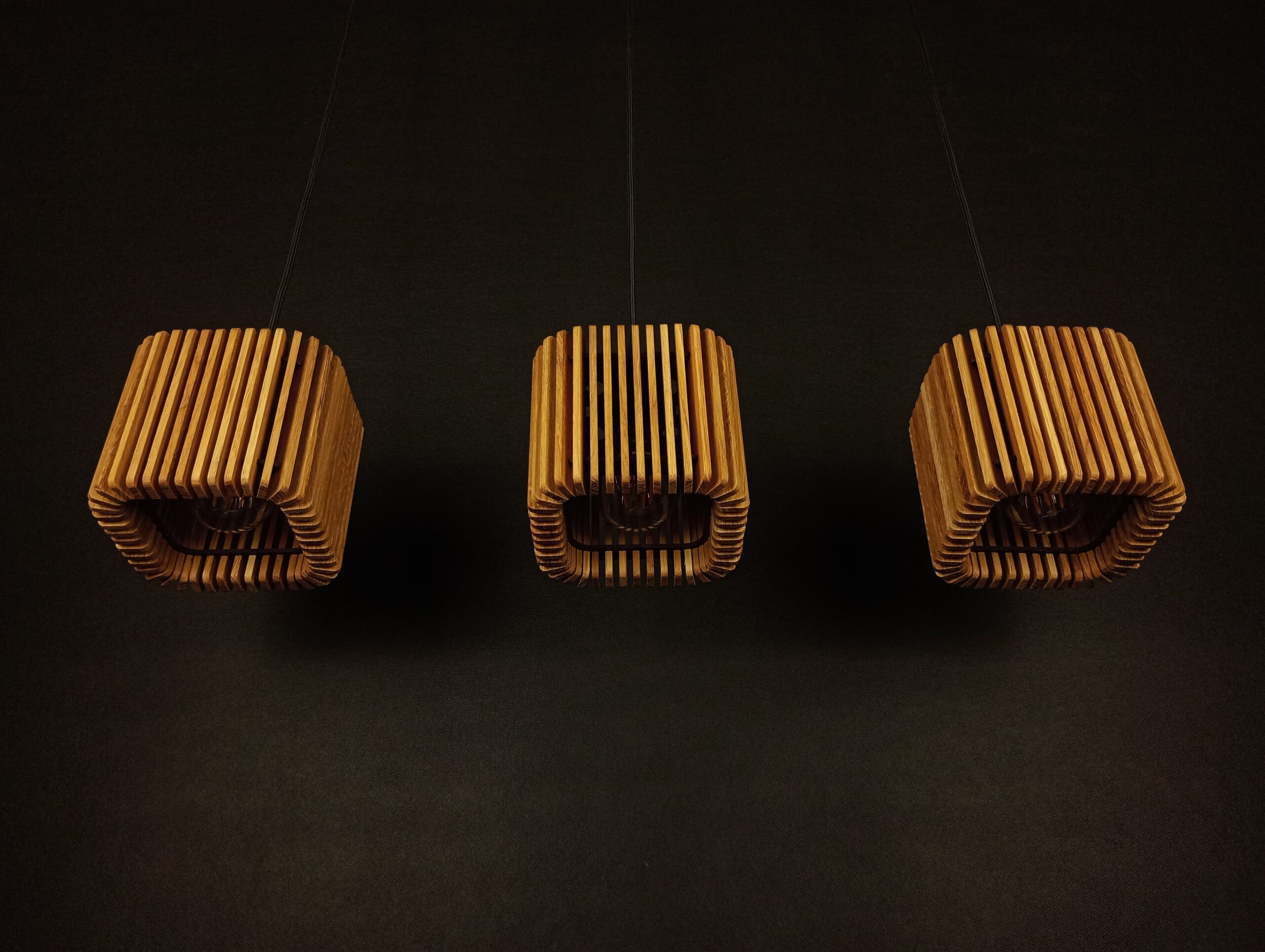 Lampa loft do kuchni potrójna drewniana