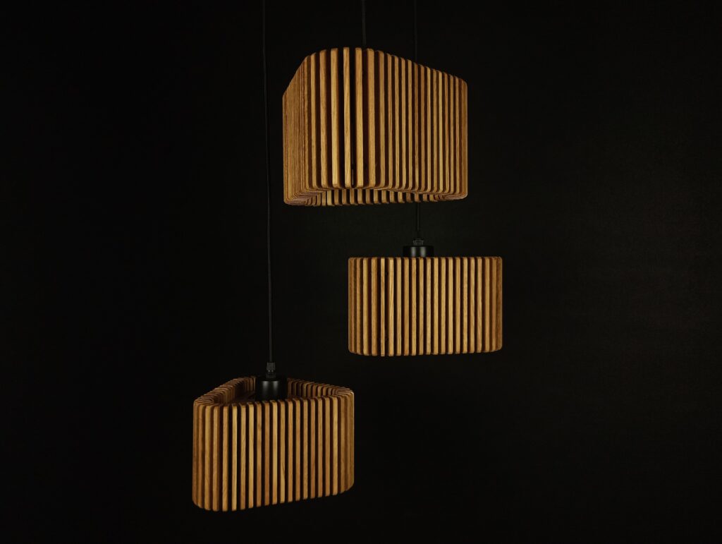 Lampa zwis potrójny